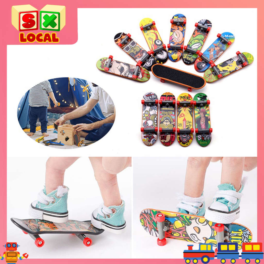 Adults Kids Funny Finger Skateboards Novelty Fidgets Toy Desktop Finger Sport Game Fingerboard