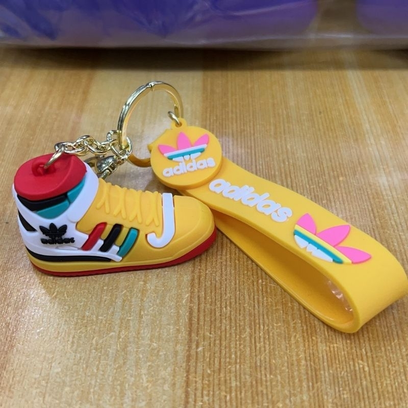 Adidas hotsell shoes keychain