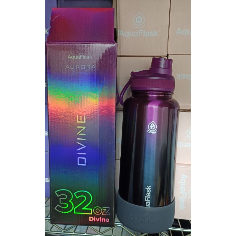 Aquaflask Aurora Borealis Collection 32oz with free boot Brand New and ...