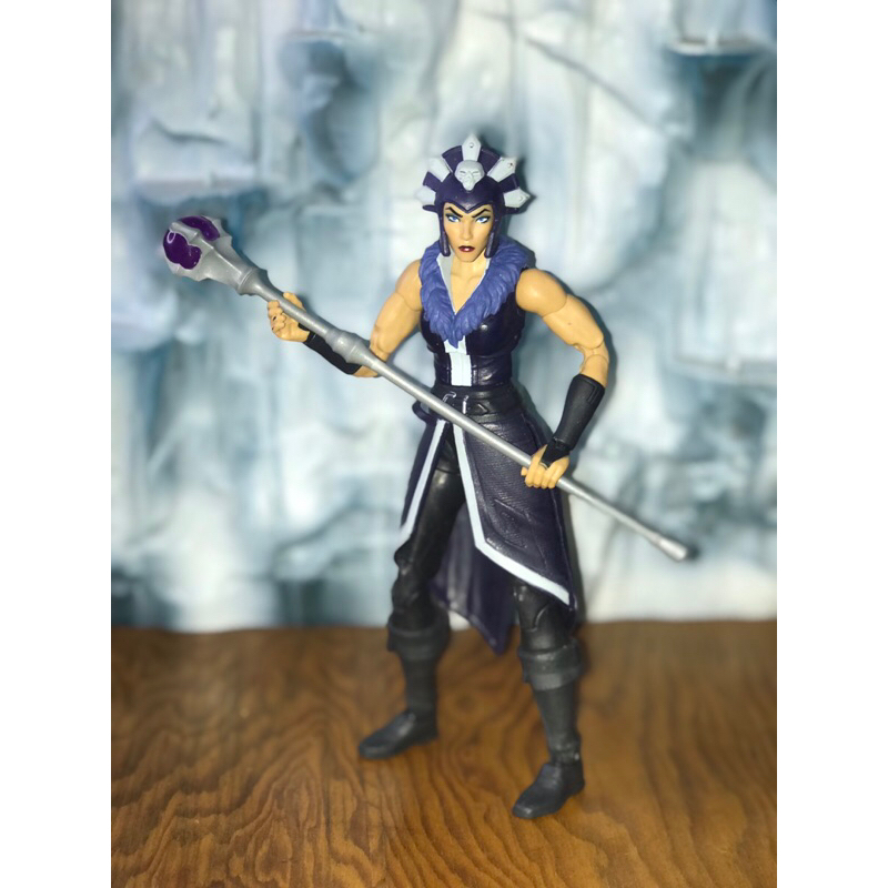 MASTERS OF THE UNIVERSE Origins - Evil-Lyn 200x Figur (Mattel 2021) 1