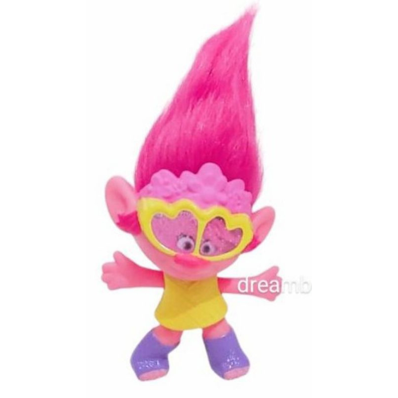 Trolls Small Town Collectible Poppy Figure – Brushable Hair, Movie-Inspired | DreamWorks Trolls Toy For Kids