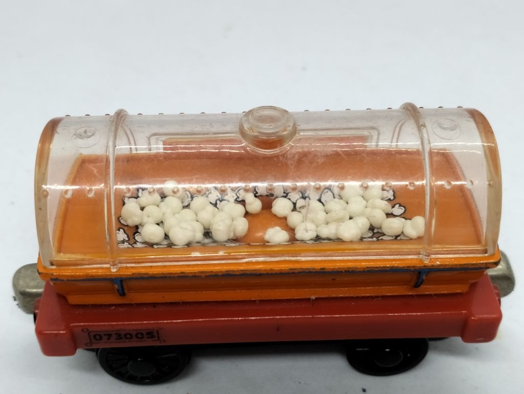 Thomas and Friends Character POPCORN CAR 2006 Die-cast Toy Train ...