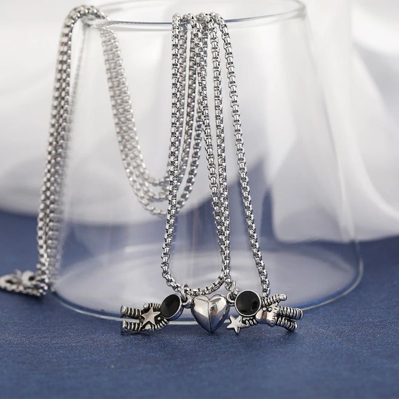 2Pcs RANTAI GELANG Magnetic Couple Necklace Lovers Heart Pendant Distance Faceted Charm Necklace Shopee Malaysia