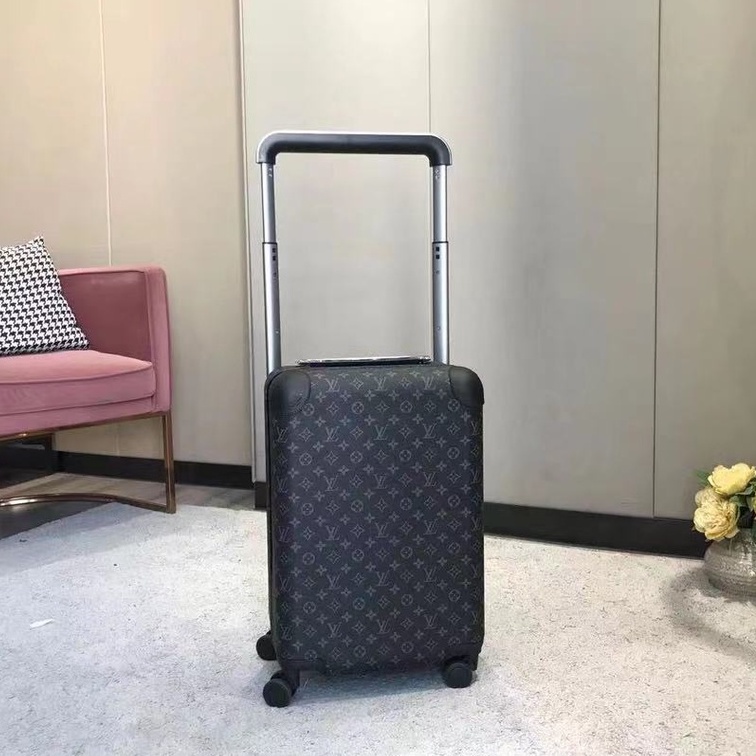 LOUIS VUITTON HORIZON 55 UNBOXING IS LUXURY LUGGAGE A WASTE OF MONEY? 