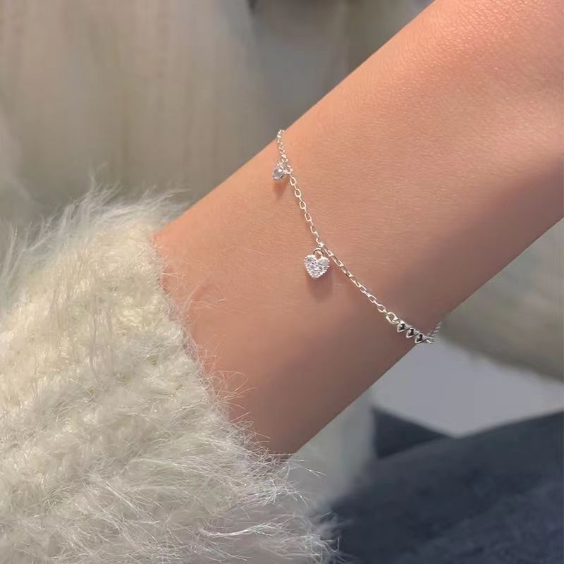 Bracelet with rhinestone heart cut main image 1