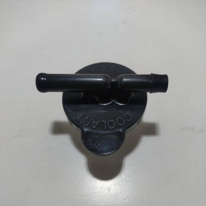 Universal car radiator water tank cap guaranteed original | Shopee Malaysia