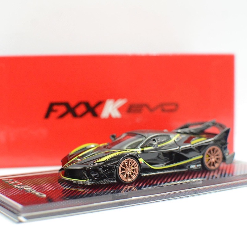 ferrari フェラーリ　FXXK EVO 1/64 ミニカー　AMA64 Amazon.co.jp: 1:64 AMA フェラーリ FXX-K EVO 赤 限定399 : おもちゃ