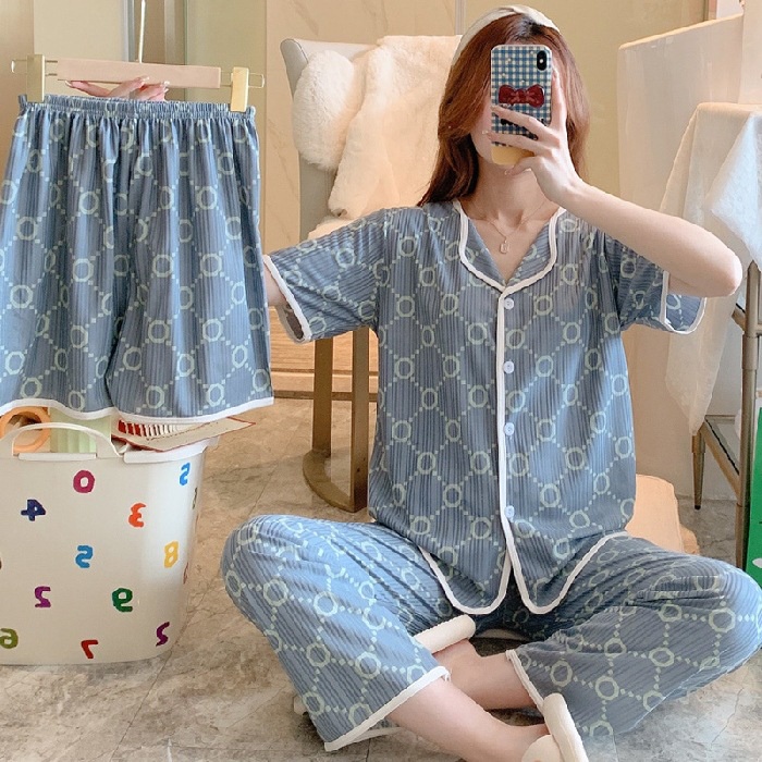 Ready stock three piece set of summer pajamas lovely Korean version of loose lapel short sleeved pants shorts can wear cartoon home girl pajamas Shopee Malaysia