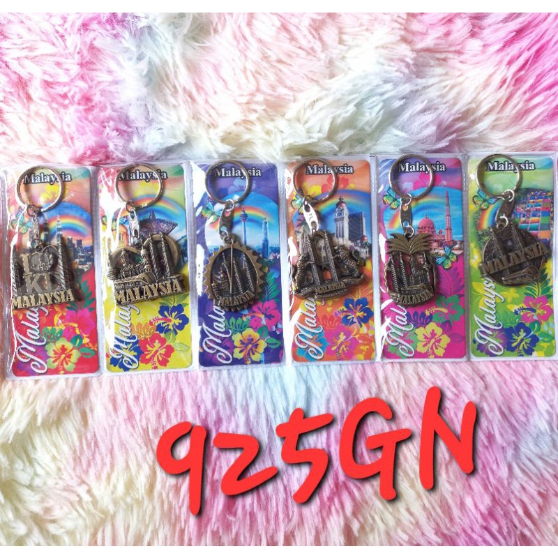 Malaysian Souvenir Keychain 6 in 1 Random design/ Gantungan Kunci 6 ...
