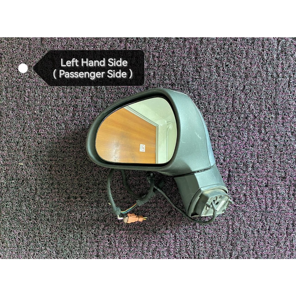Peugeot 207 Auto Flip Side Mirror With Signal ( 9 Wires ) / Door Side Mirrors / Cermin Sisi