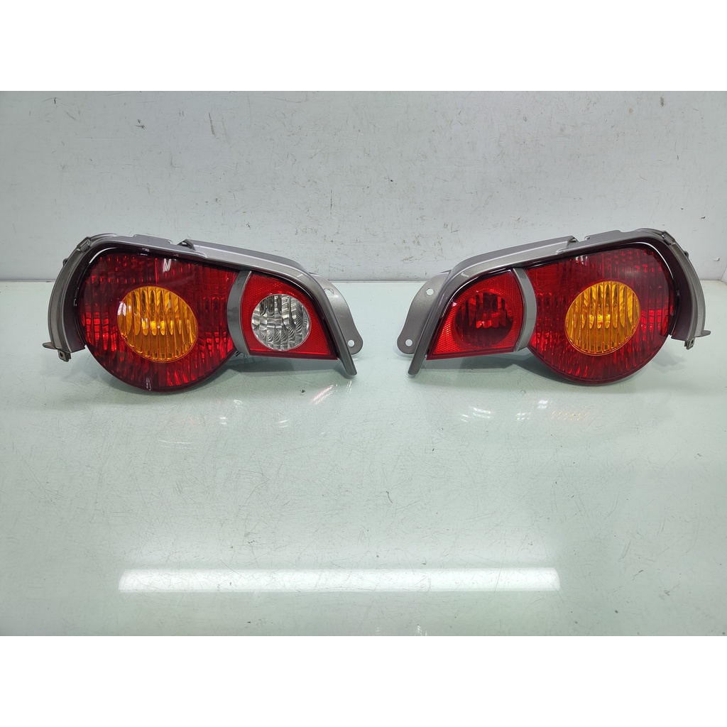 Original BMW Z4 E85 Rear Tail Lights Lamps Light Lampu Belakang 2003