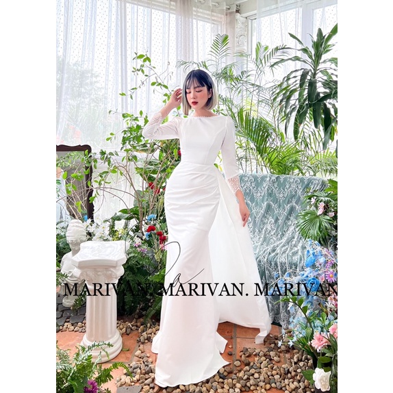 Super pretty MARIVAN fishtail wedding dress with thigh slit and lace ...