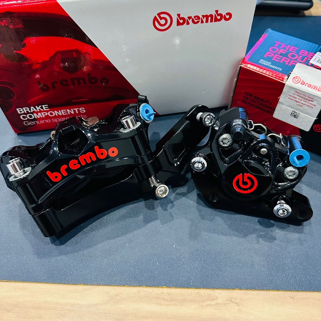 ORIGINAL BREMBO STYLEMA 4 POT CALIPER PNP SIAP BRACKET BLACK EDITION