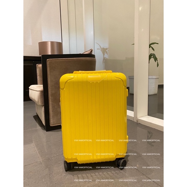 Slazenger cheap luggage yellow