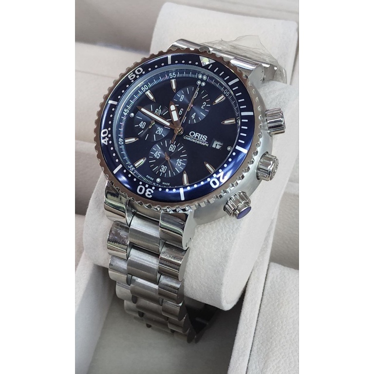 Oris_Men battery Chronograph Japan movement Glass minral With date