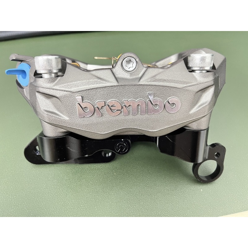 BREMBO M3 K50 BRAKE CALIPER WITH FRONT REAR BRACKET VESPA GTS300 100MM