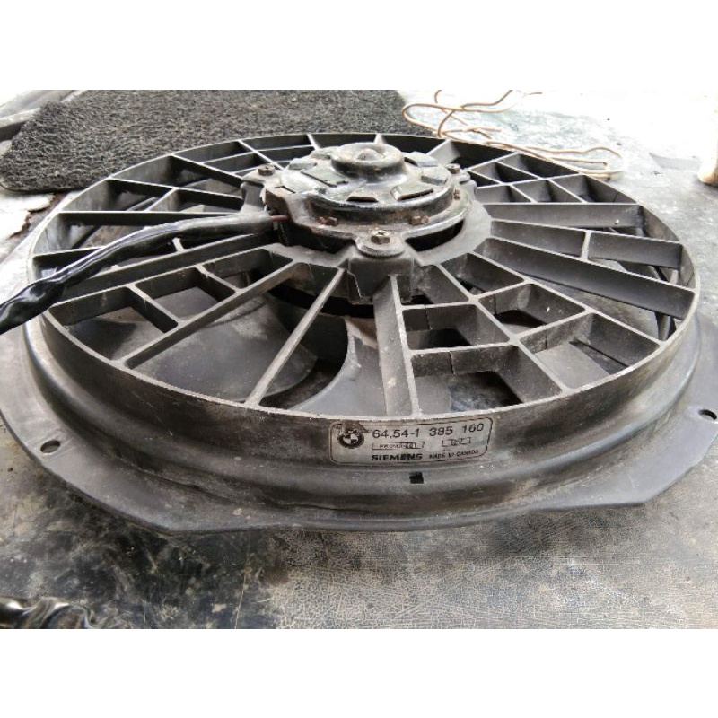 BMW E36 316i AUXILLIARY FAN ASSEMBLY (2NDHAND) Shopee Malaysia