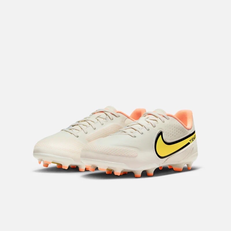 Kasut bola nike original store