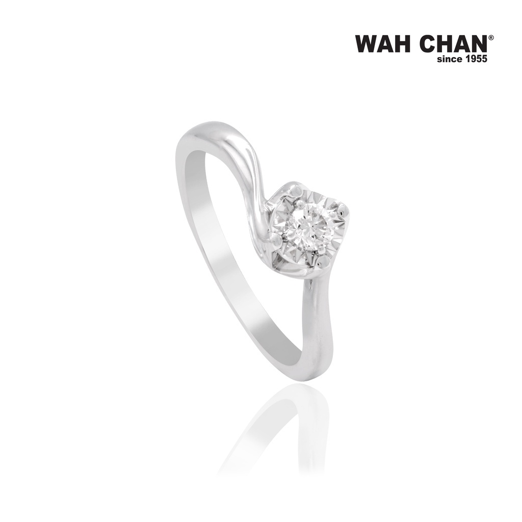 Wah chan white 2024 gold ring