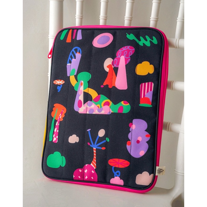 Screenmate Sleeve - Sentani Scene | Shopee Malaysia