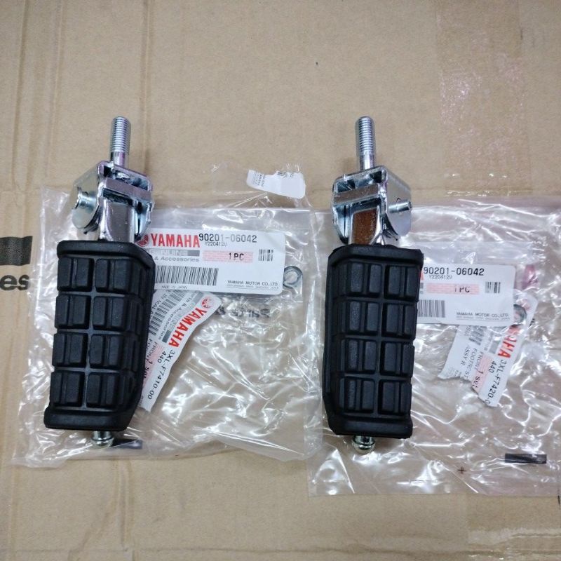 YAMAHA RXZ FRONT FOOTREST 100% ORIGINAL | Shopee Malaysia