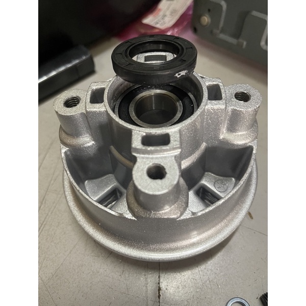 LC135 5S LC5S Y15ZR Y15 sprocket hub Complete spocket hub LC 5S spoket CLUTCH HUB + OIL SEAL