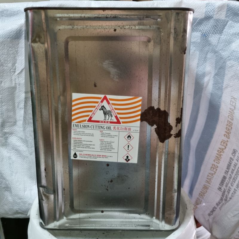 15KG CUTTING OIL 切割奶水 / EMULSION OIL / POTONG SUSU / BESI HOLLOW ...