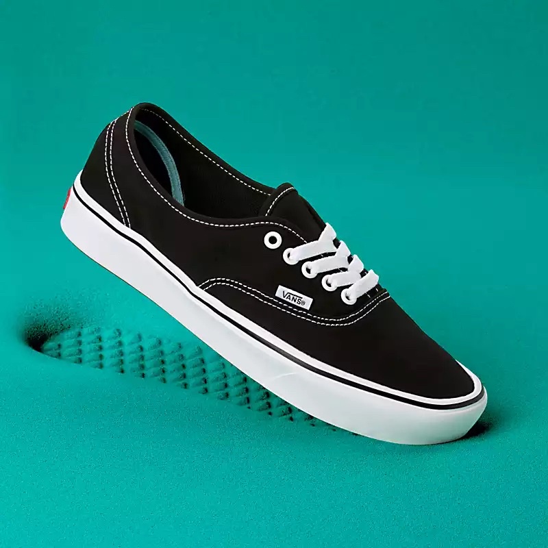 READYSTOCK ORIGINALS VANS AUTHENTIC COMFYCUSH BLACK WHITE