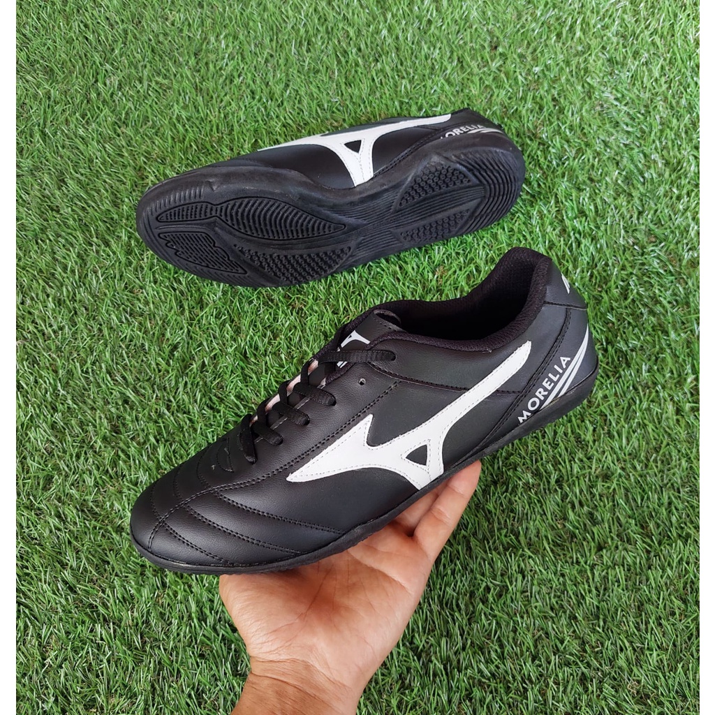 Mizuno futsal sales shoes malaysia