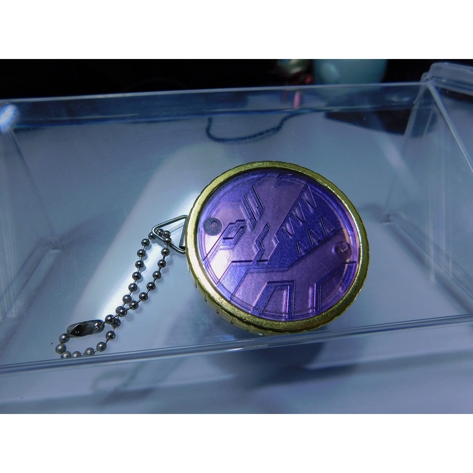 Kamen Rider OOO - Diecast Tyranno Core Medal ( Key-Chain ) | Shopee ...