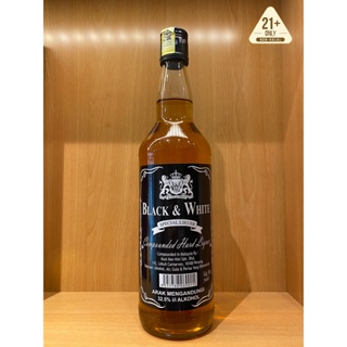 Black & White Blended Scotch Whisky, 700 ml : : Grocery