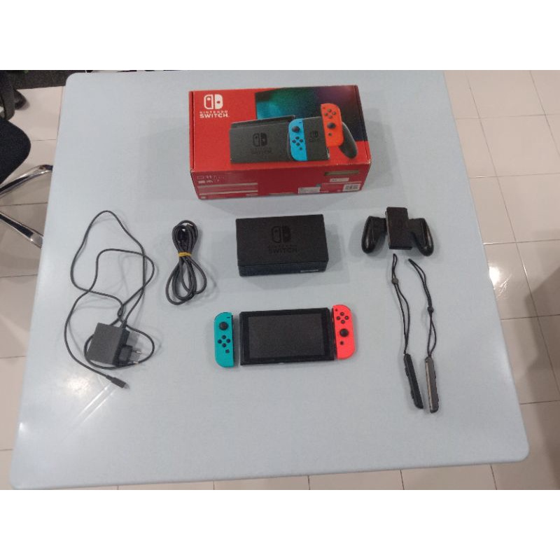 Used Nintendo Switch V2 and used Pokemon Brilliant Diamond combo set ...