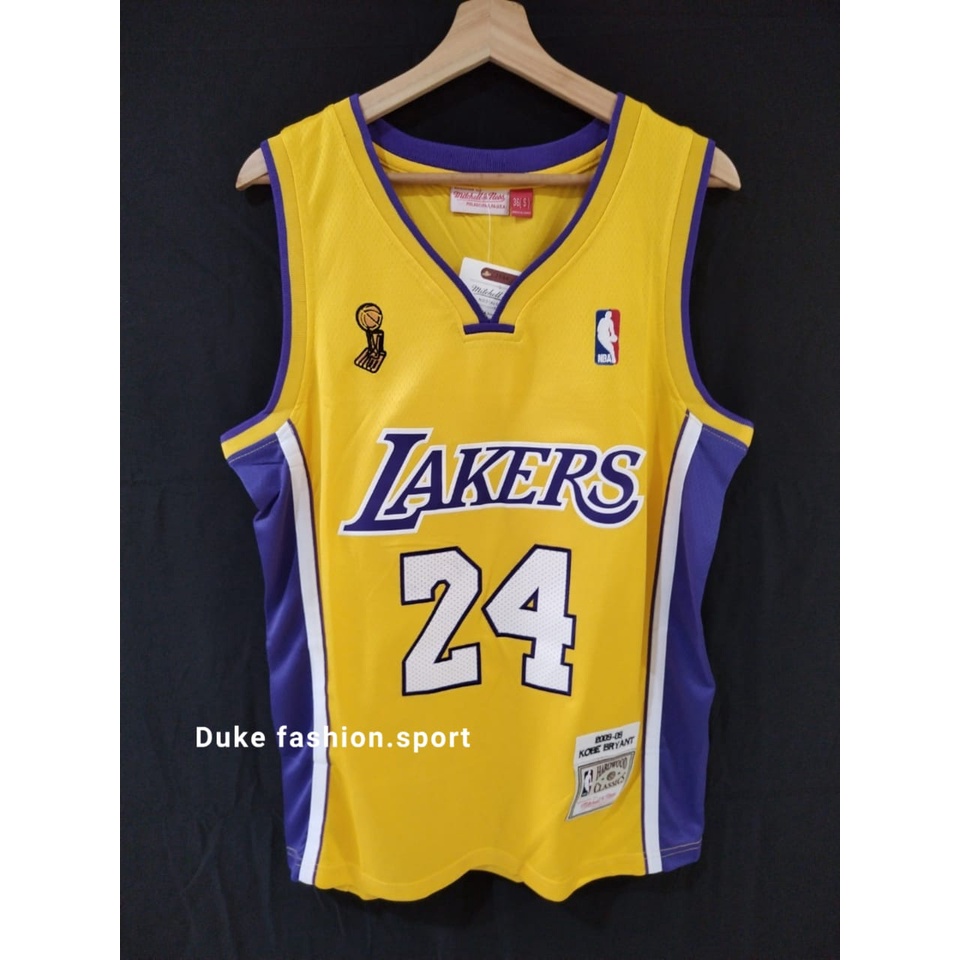 Mitchell & Ness HOF #24 Kobe Bryant Los Angeles Lakers 1996-2016 Jersey in  Purple — MAJOR