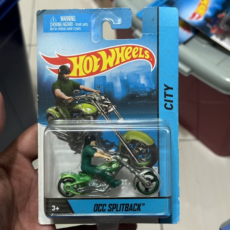 Hot Wheels Race World Highway 2010 - Moto OCC Splitback Variante Violette - 1:64 Neuve Sous Blister