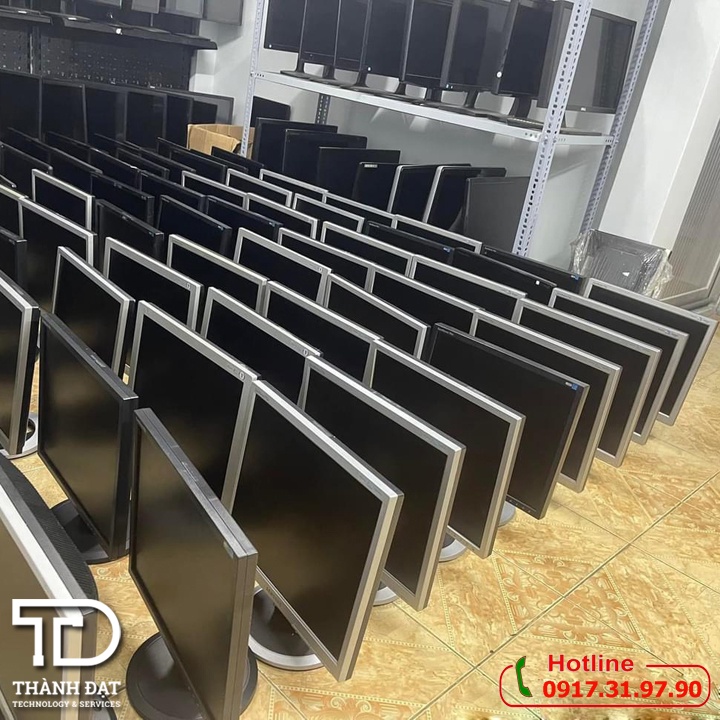 17 inch screen | 19 inch old square types of office liquidation ...