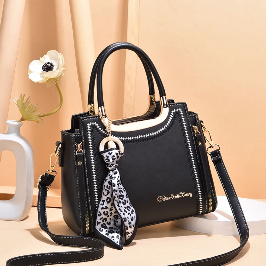 Ladies hot sale handbag 2019