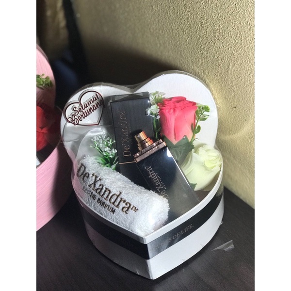 Hantaran Kahwin Siap Gubah Dexandra Perfumes Gift Set Minyak Wangi - Main Image