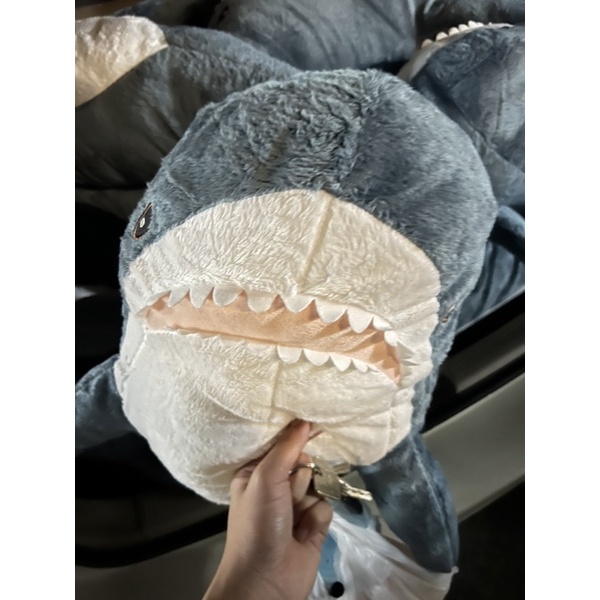 Blåhaj soft hot sale toy shark