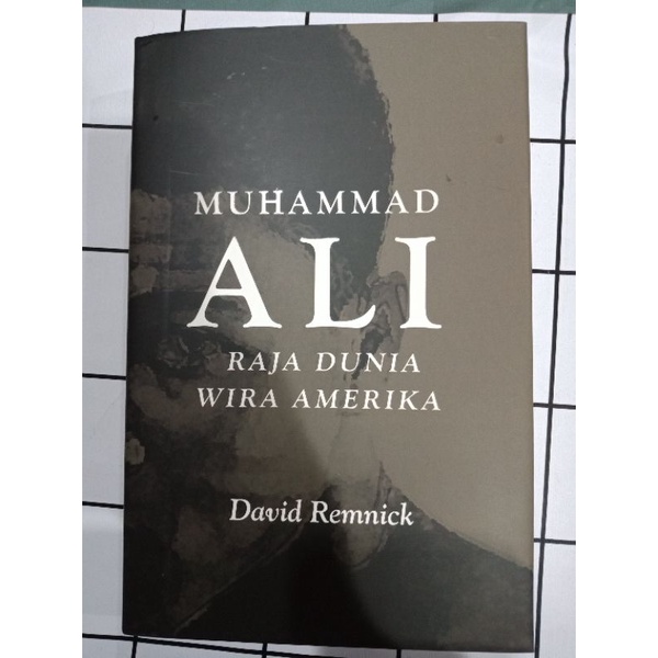 ZBH. Muhammad Ali: Raja Dunia Wira Amerika = King of the World ...