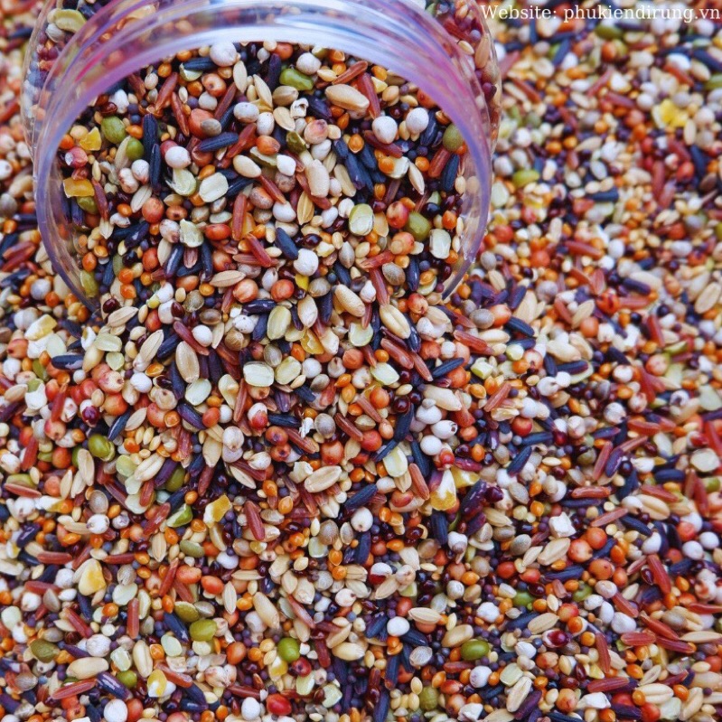 C Thai grass for cuckoos. Premium cereal mixed with many types of ...