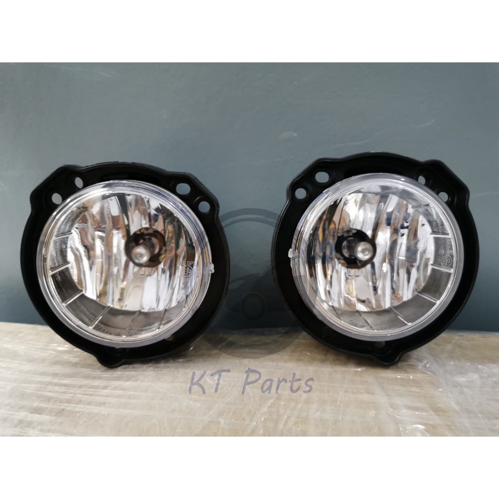 TOYOTA AVANZA F652 2013 - 2018 YEAR FRONT SPORT LIGHT / FOG LAMP ...