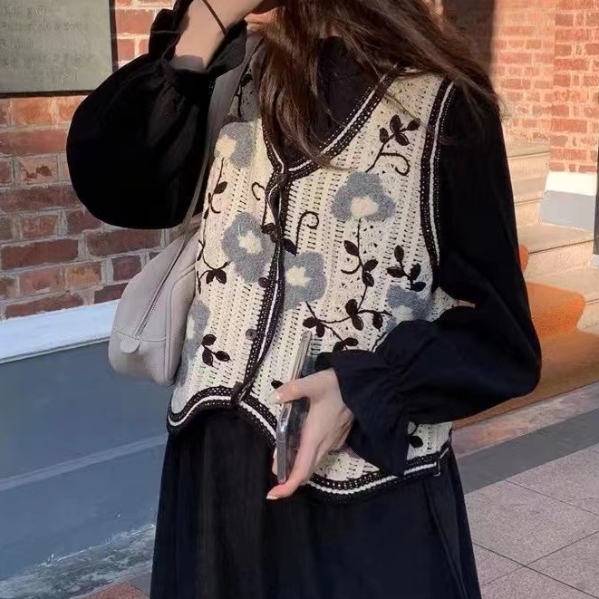 Getadme New Retro Solid Color Oversized Sweater Fashion Grey Loose V-Neck Sweater Women Korean Style Casual Simple Pullover
