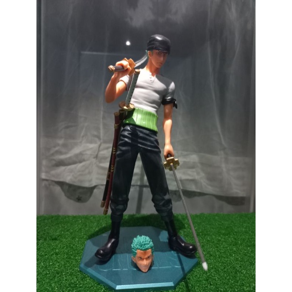 Figure one piece bootleg zoro | Shopee Malaysia