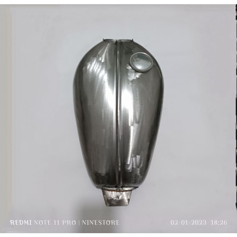 Custom triumph model tank, custom British model tank, slim triumph tank ...