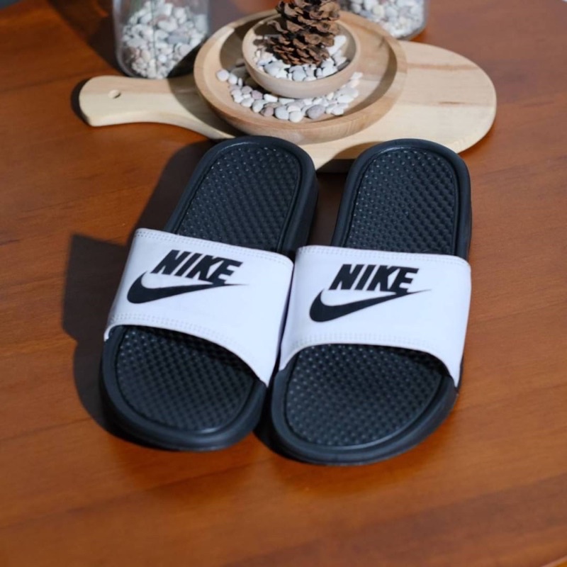 benassi swoosh slide