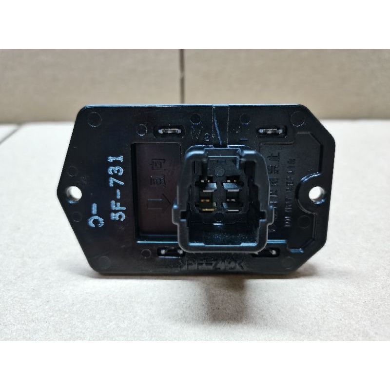 Toyota Hilux 0515/ Innova 0515/ Camry Aircon Blower Resistor 100 Ori