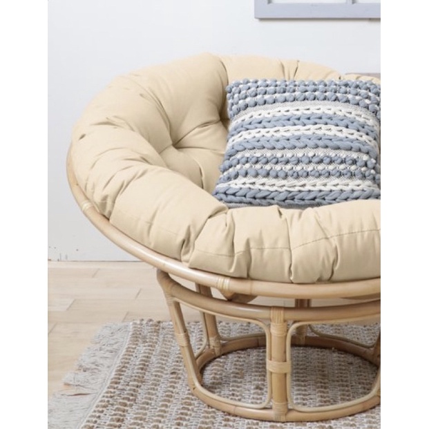 Big chair with cushion hotsell