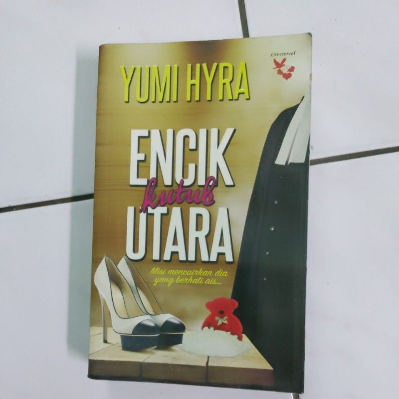 Encik kutub utara - yumi hyra preloved | Shopee Malaysia