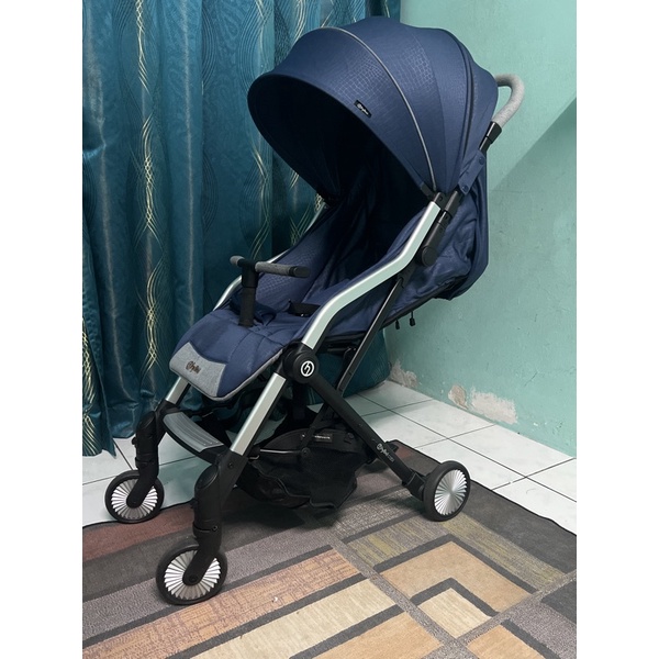 Stroller clearance hybrid cabi