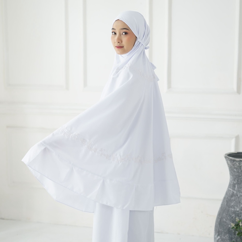 Embroidered Student Prayer Robe - Aisyah Series White Gontor Student ...